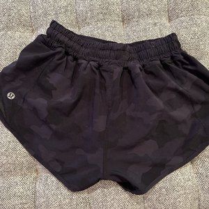 Lululemon Hotty Hot shorts